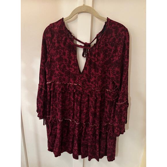 Hollister Floral Bell Sleeve Mini – Open Back Tiered Dress‎ - Picture 8 of 9